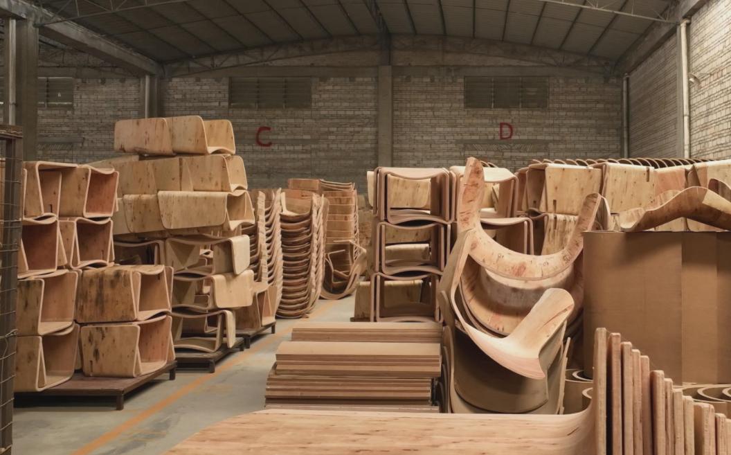 Supplier of Eames Molded Plywood Chairs-factory.png